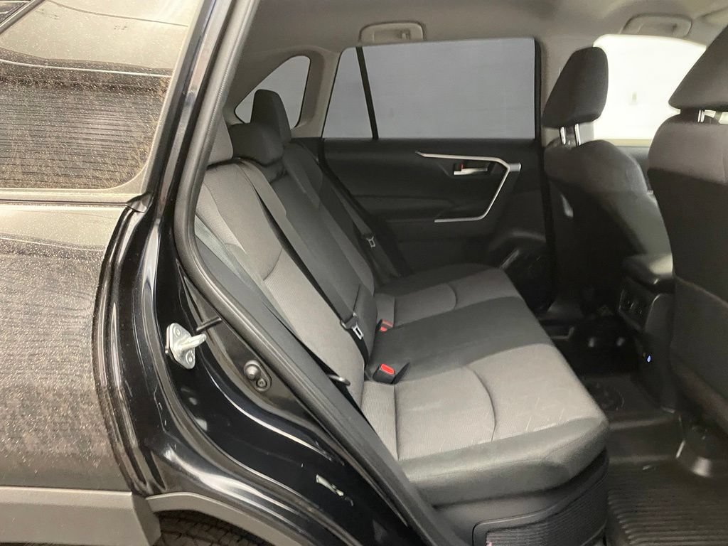 Used 2025 Toyota RAV4 XLE AWD/4WD image 29