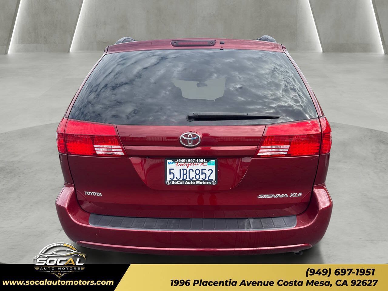 Used 2004 Toyota Sienna XLE w/ XLE Pkg 19 FWD image 4