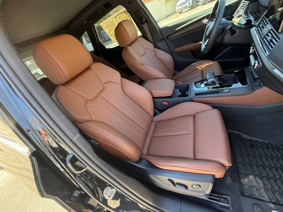 Used 2025 Audi Q5 2.0T Premium Plus w/ Premium Plus Package image 28