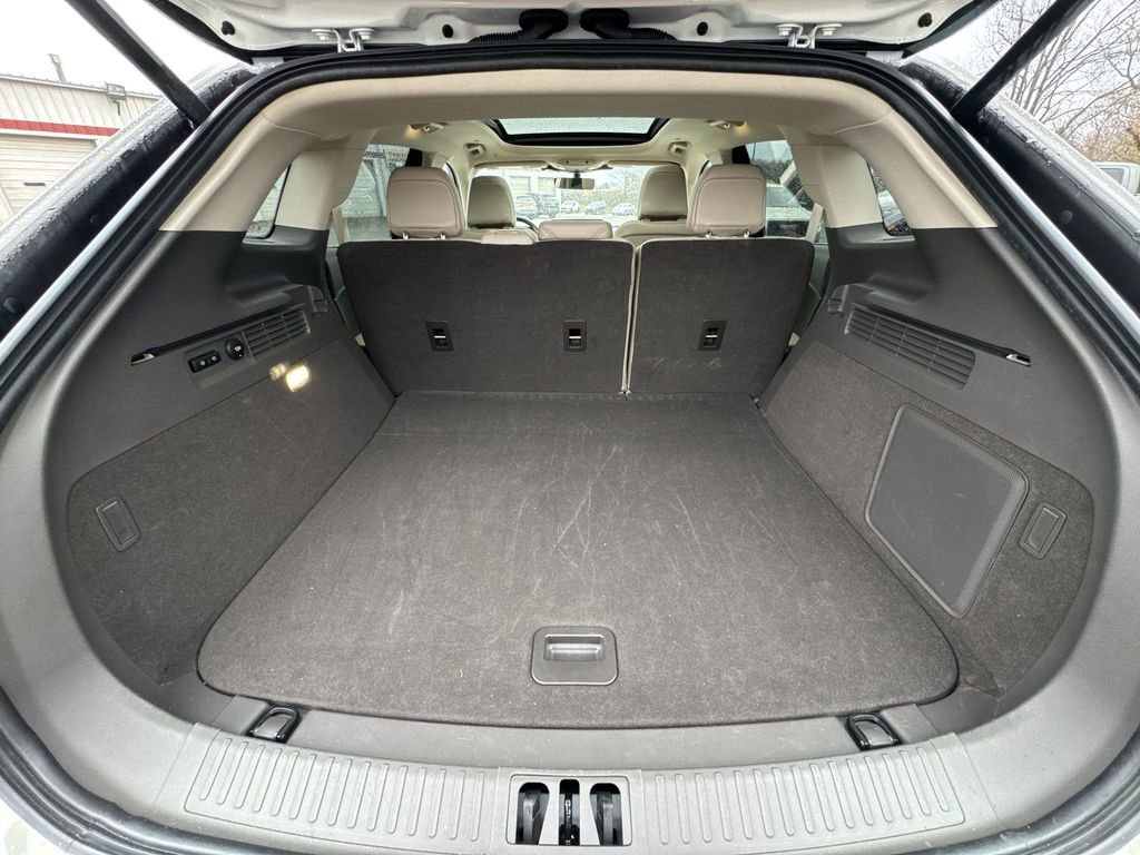 Used 2023 Lincoln Nautilus Reserve w/ Equipment Group 201A image 24