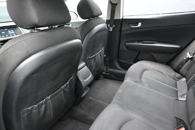 Used 2018 Kia Optima LX FWD image 23