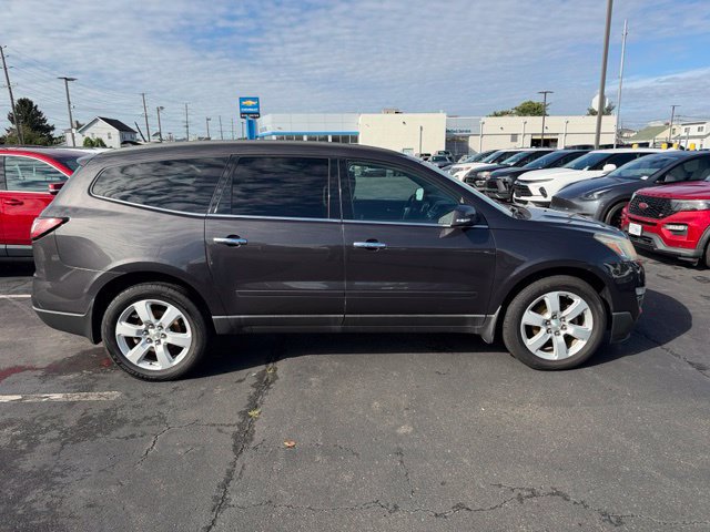 Used 2016 Chevrolet Traverse LT w/ Style and Technology Package AWD/4WD image 11