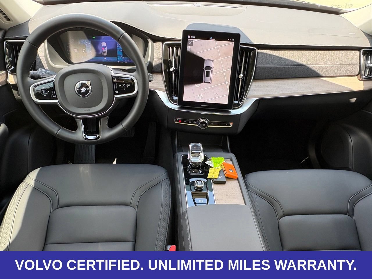 Certified 2025 Volvo XC90 B6 Plus AWD/4WD image 12