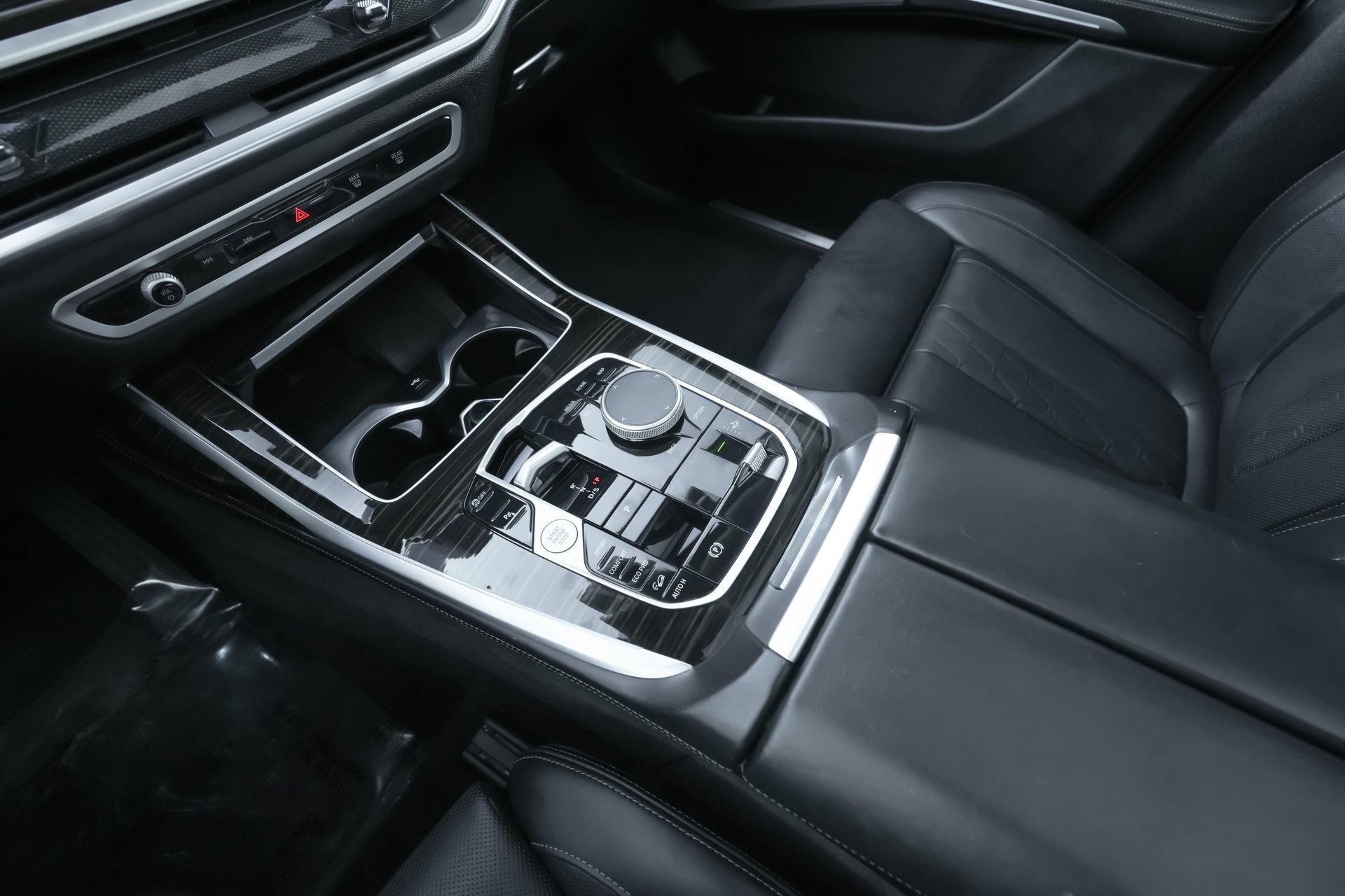 Used 2025 BMW X7 xDrive40i image 11