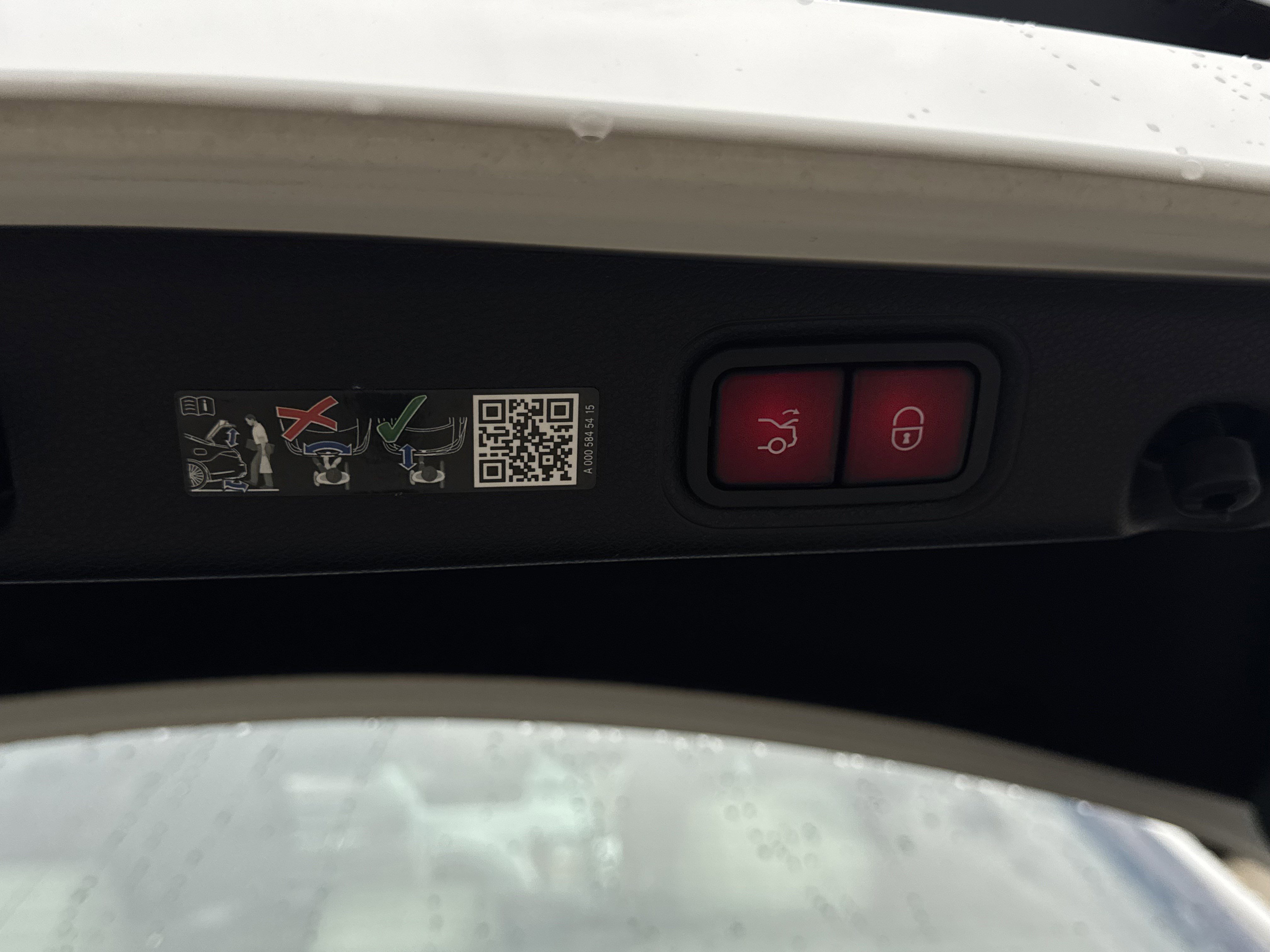 Used 2023 Mercedes-Benz E 450 4MATIC Sedan image 11