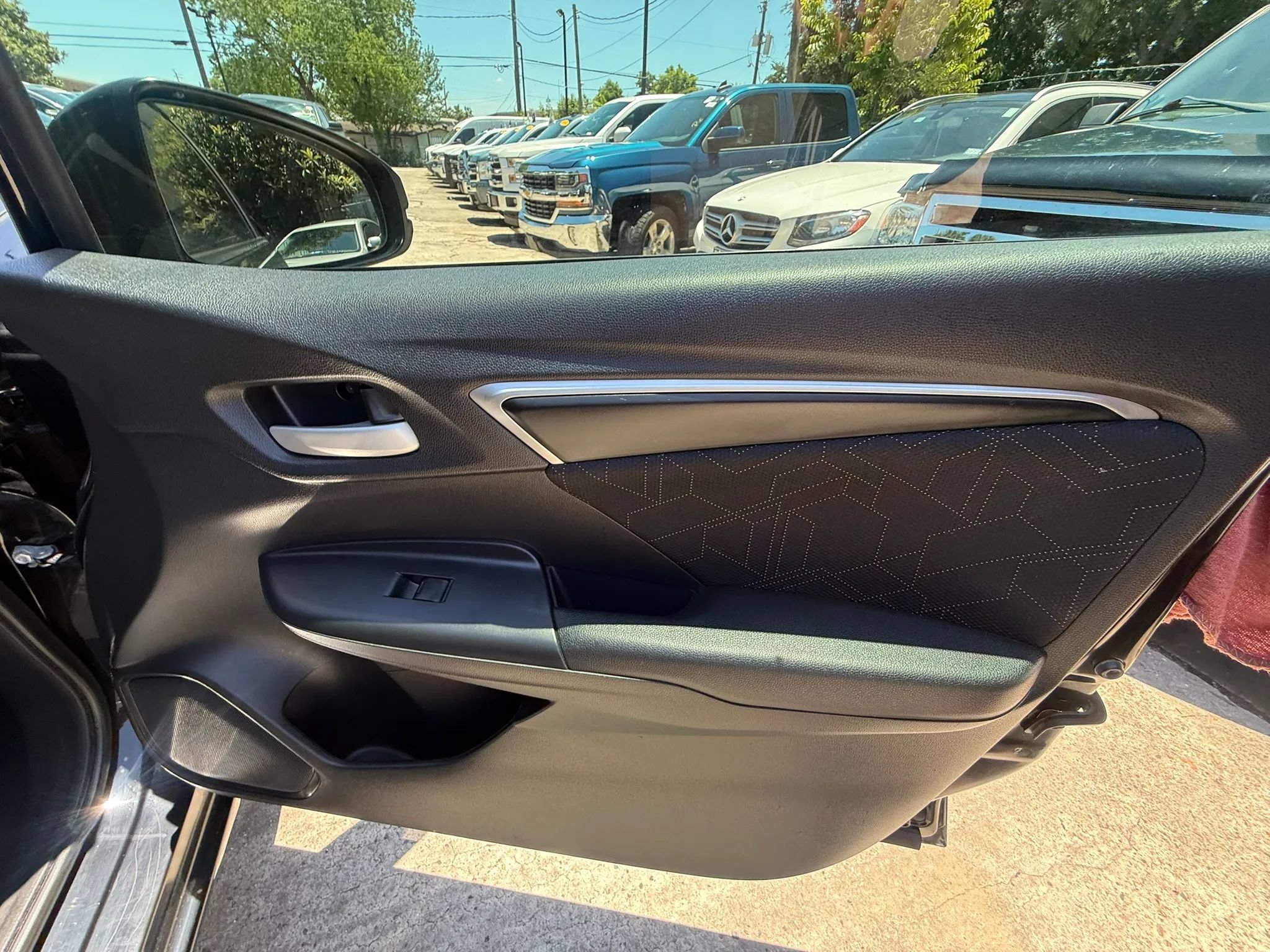 Used 2017 Honda Fit EX image 23