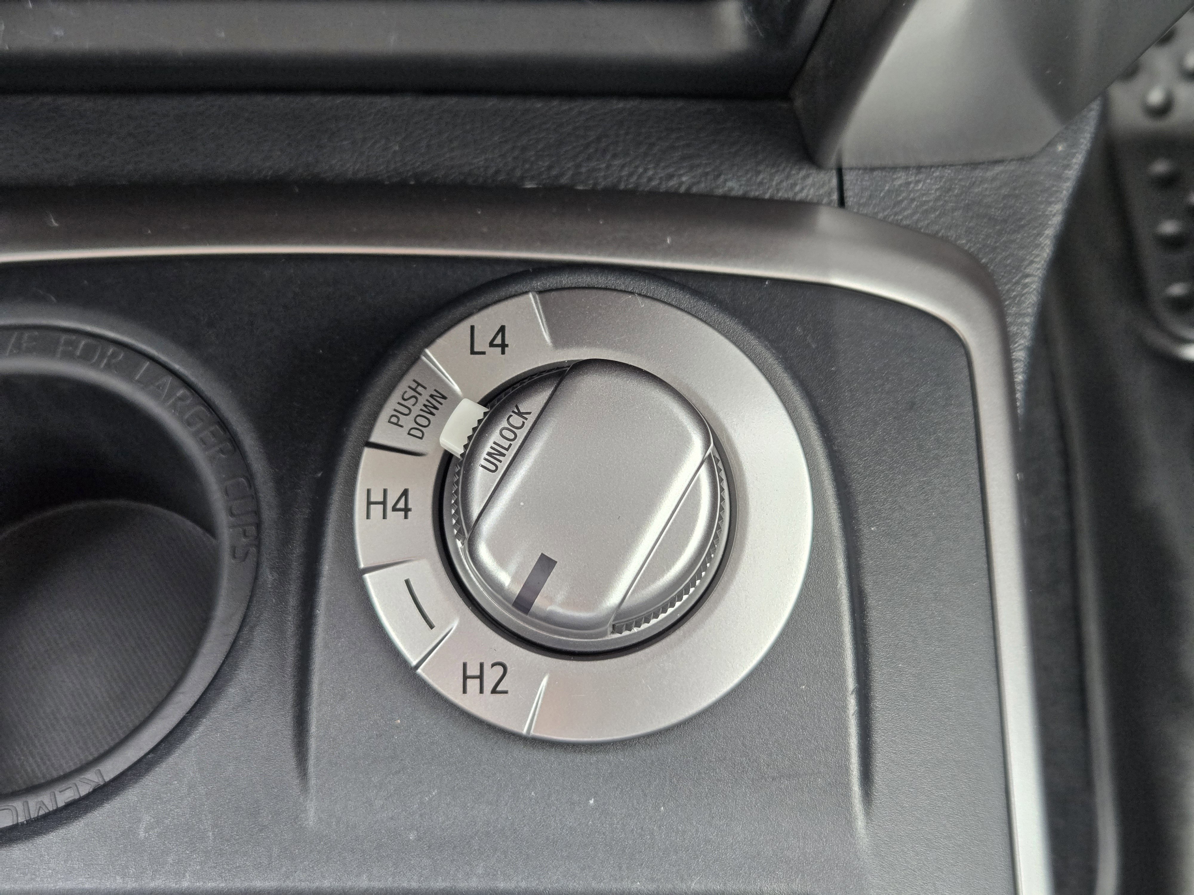 Used 2022 Toyota 4Runner SR5 Premium w/ Moonroof Package AWD/4WD image 17