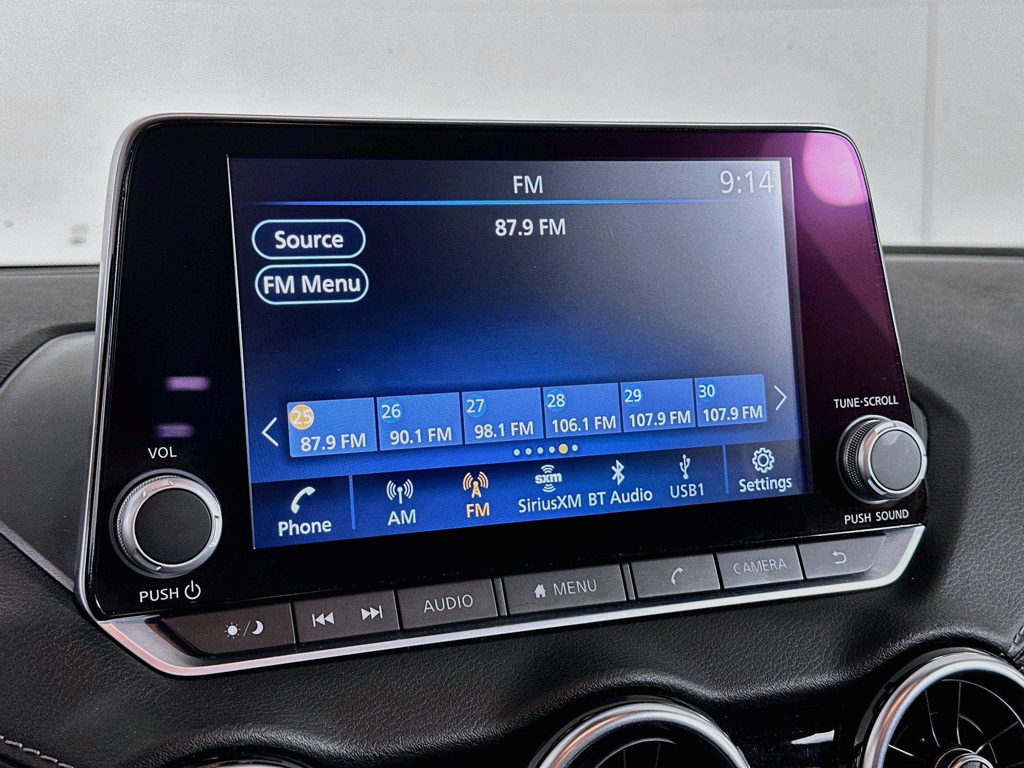 Used 2025 Nissan Sentra SV FWD image 21