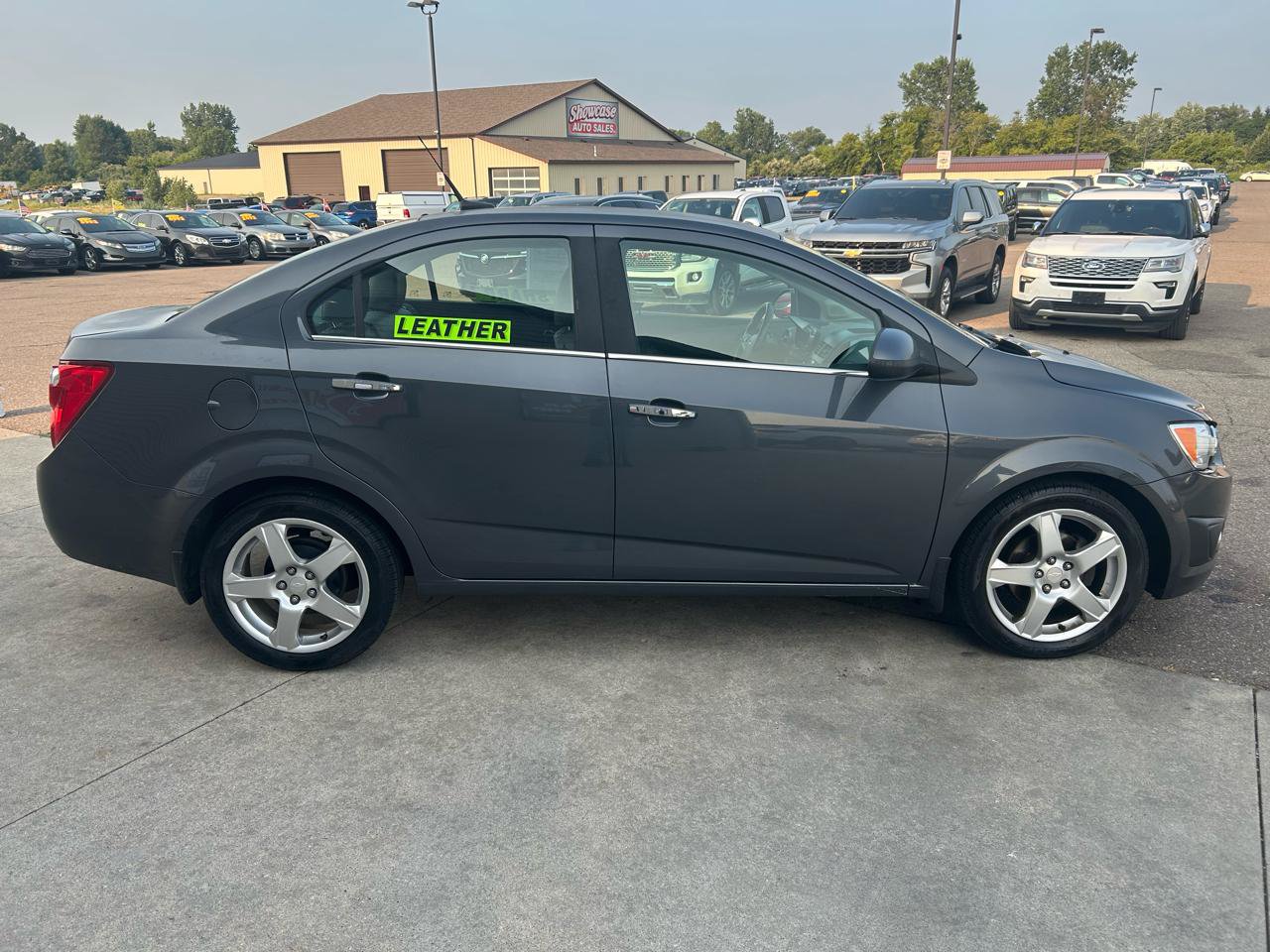 Used 2012 Chevrolet Sonic LTZ FWD image 4