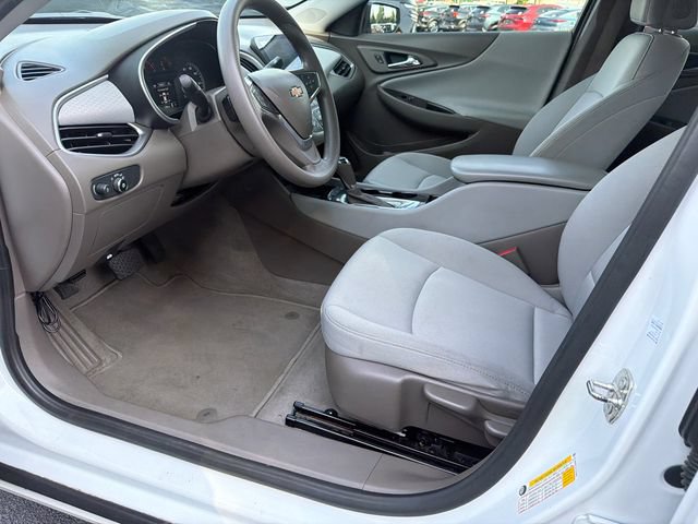 Used 2020 Chevrolet Malibu LS FWD image 9