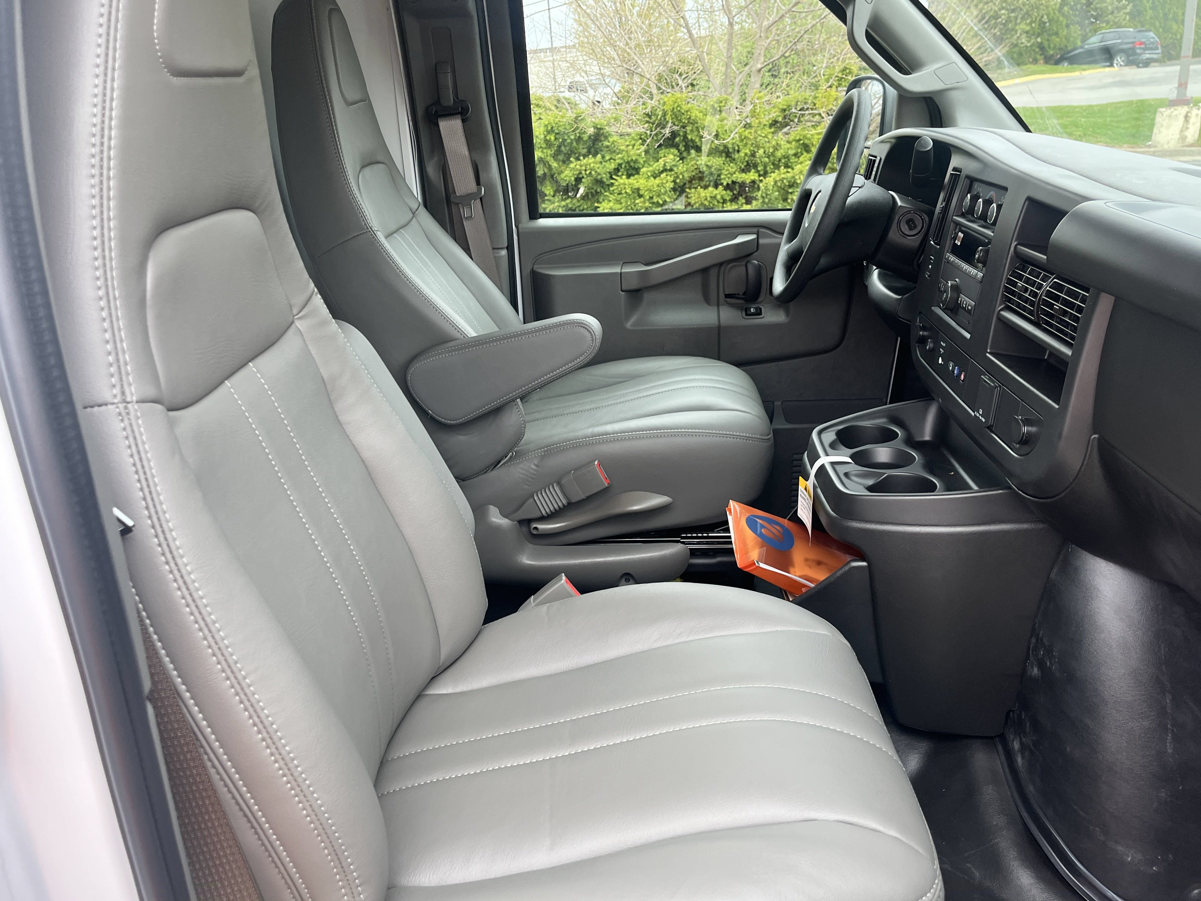 New 2025 Chevrolet Express 3500 w/ Power Convenience Package RWD image 19
