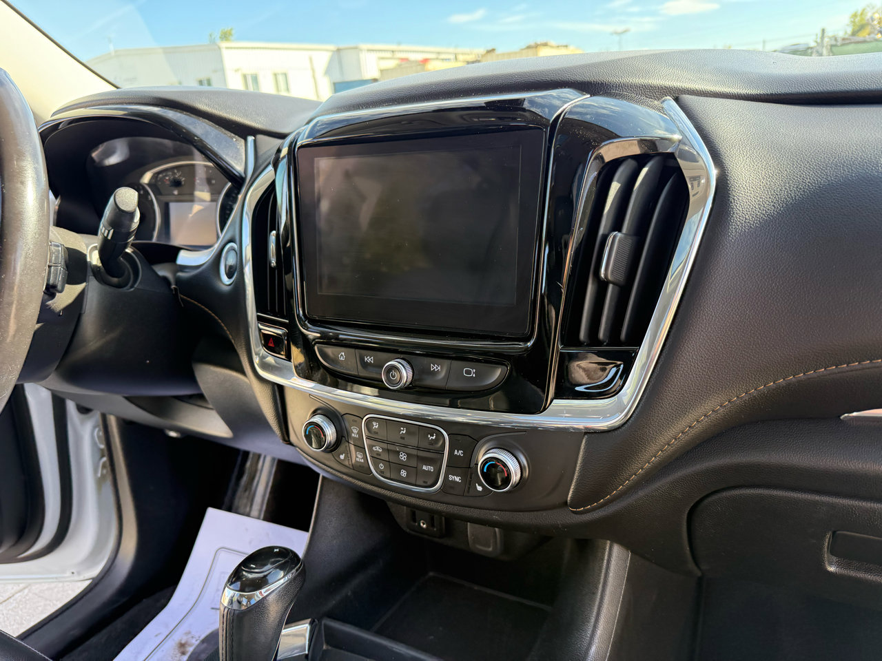 Used 2019 Chevrolet Traverse RS image 32
