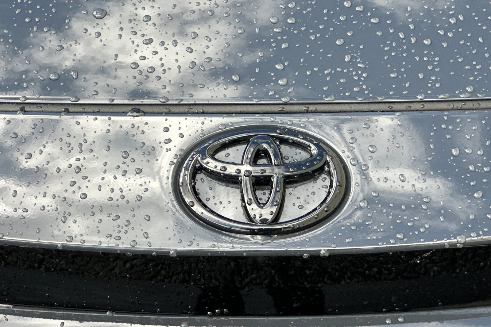 Used 2026 Toyota Corolla SE w/ SE Package FWD image 37