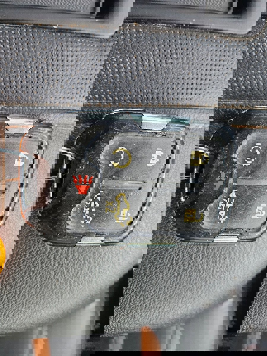 Used 2021 GMC Sierra 2500 AT4 w/ AT4 Premium Plus Package image 65