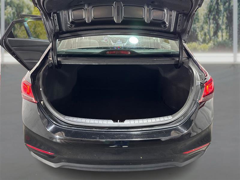 Used 2021 Hyundai Accent SE image 12