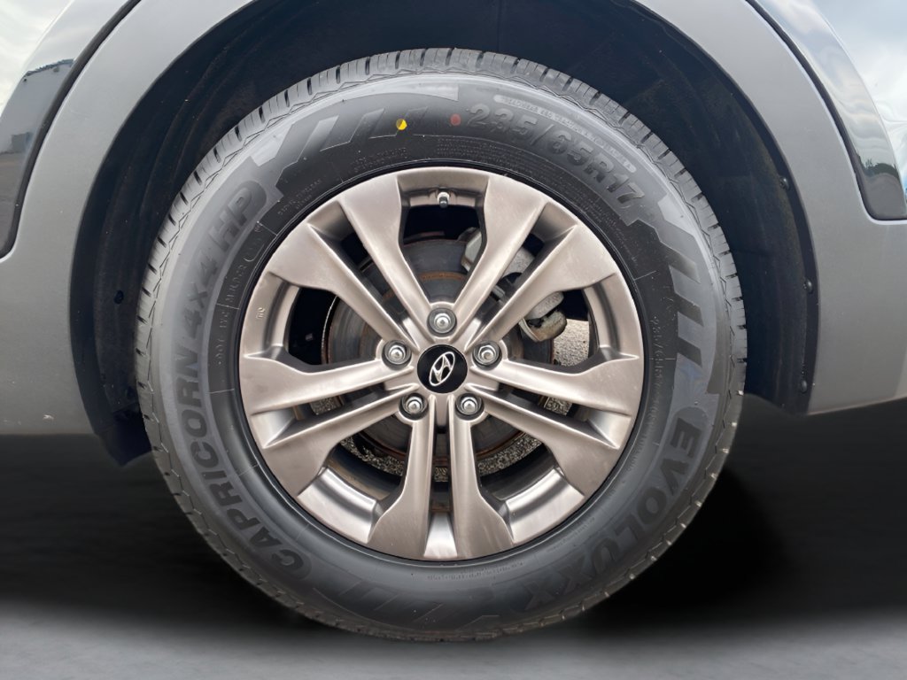 Used 2015 Hyundai Santa Fe Sport FWD image 31