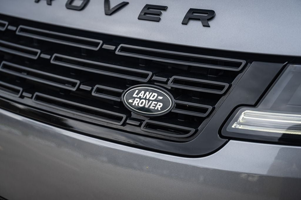 Used 2024 Land Rover Range Rover Sport SE AWD/4WD image 15