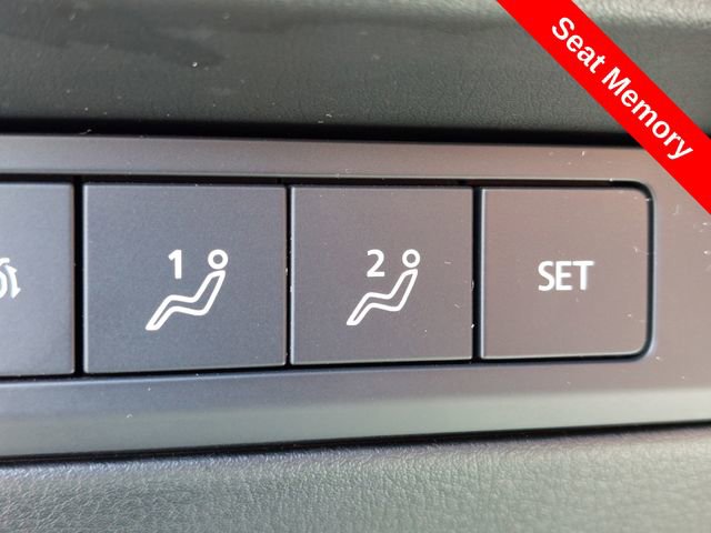 Used 2025 MAZDA CX-50 AWD 2.5 Hybrid w/ Premium Pkg image 19