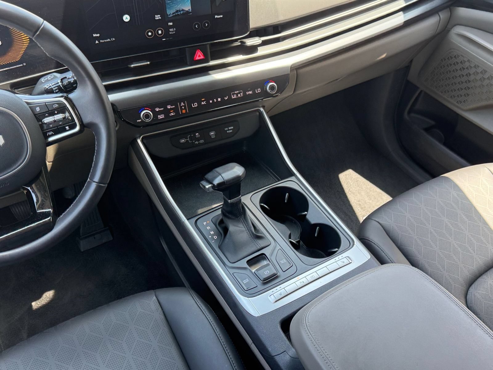 Used 2026 Kia Carnival FWD image 43