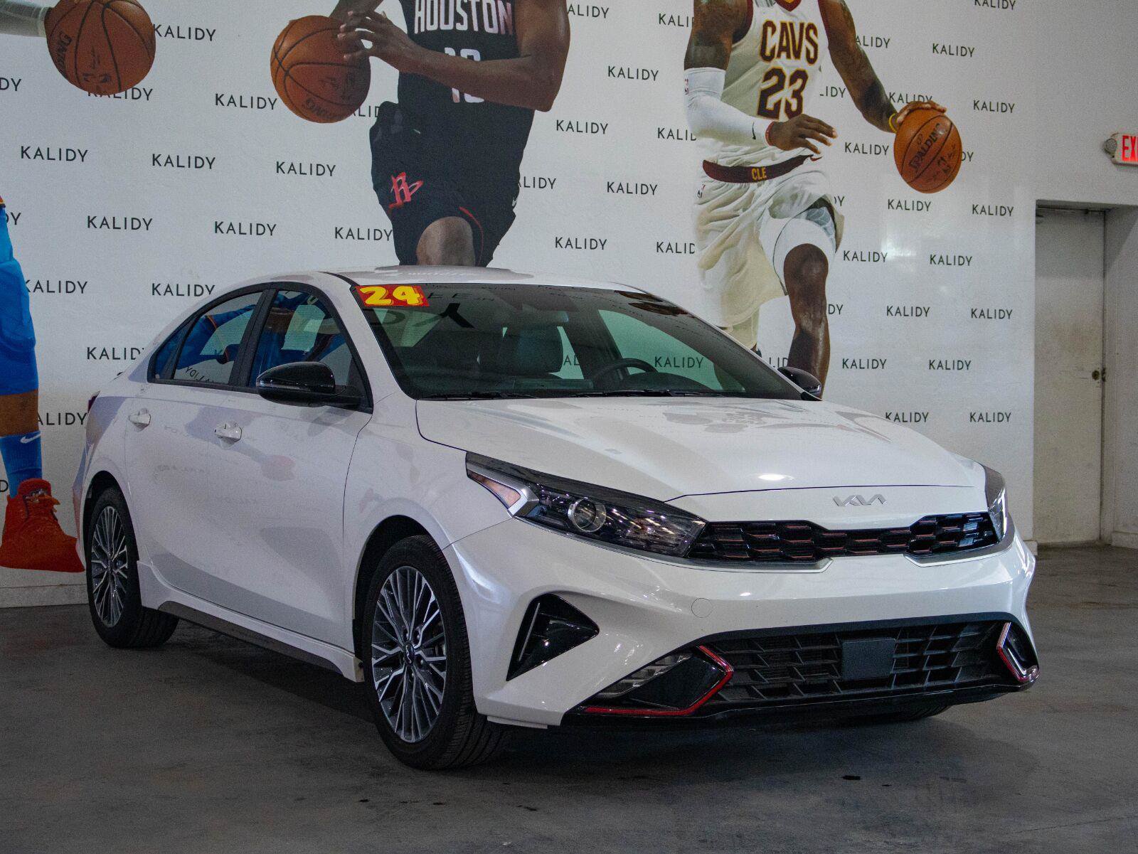 Used 2024 Kia Forte GT-Line FWD image 19
