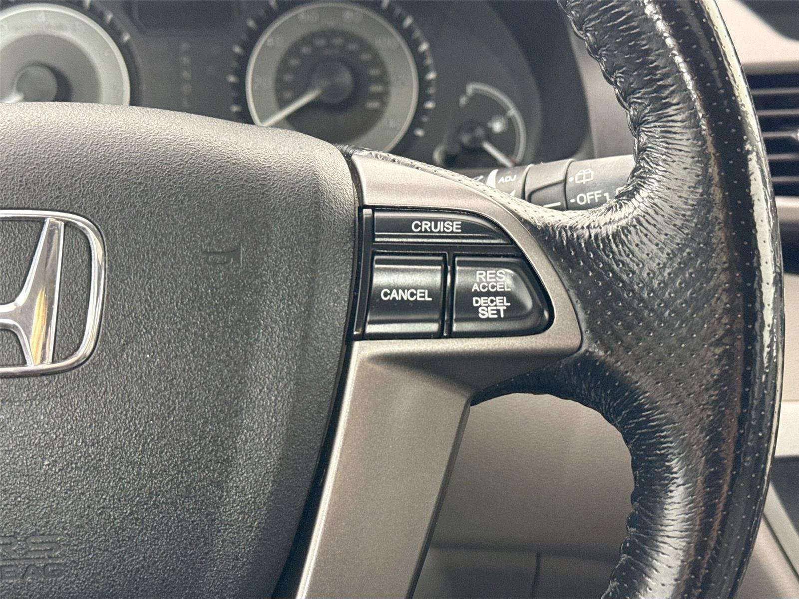 Used 2015 Honda Odyssey EX-L image 18