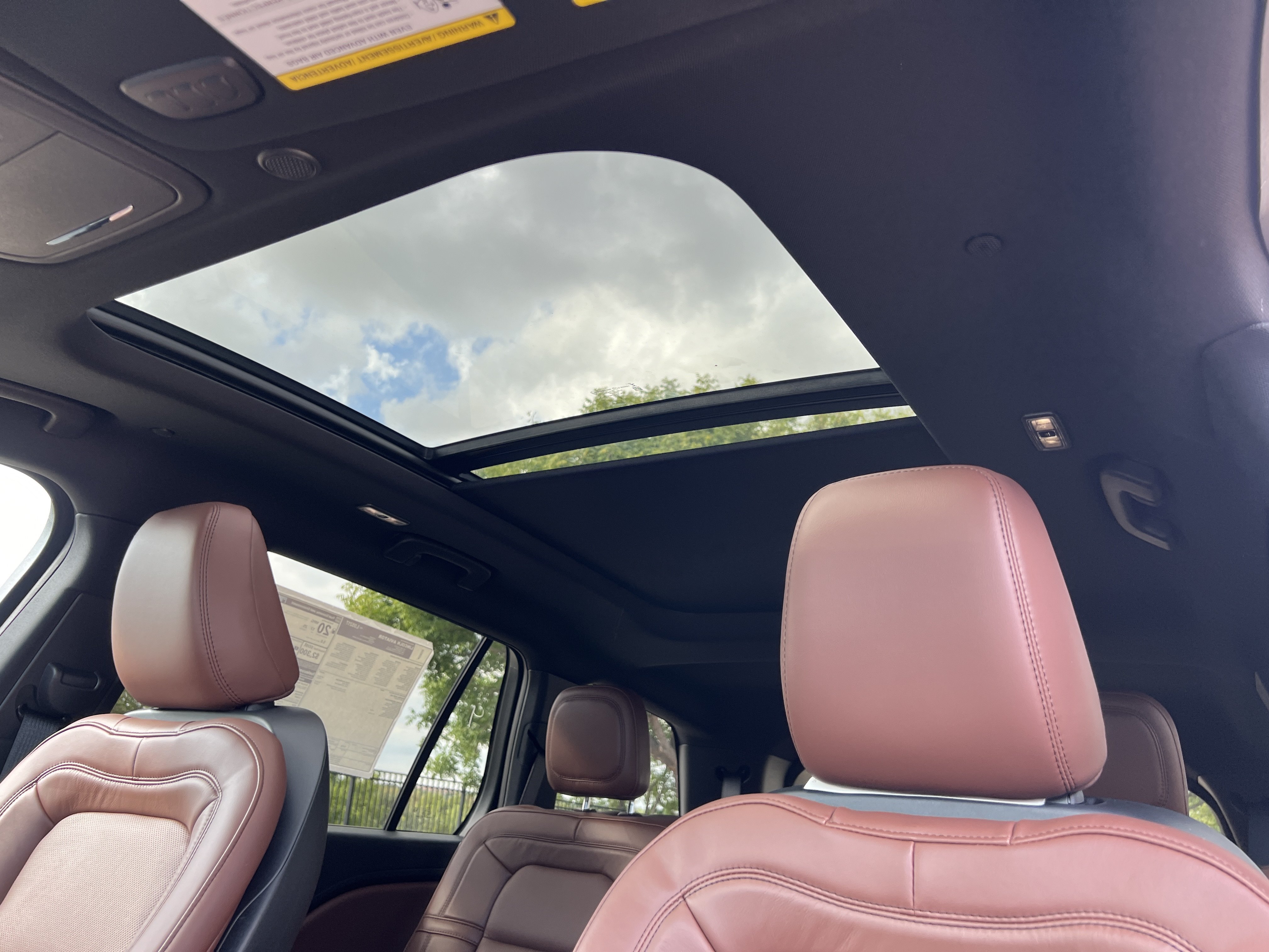 New 2027 Lincoln Aviator Reserve w/ Jet Appearance Package RWD image 24