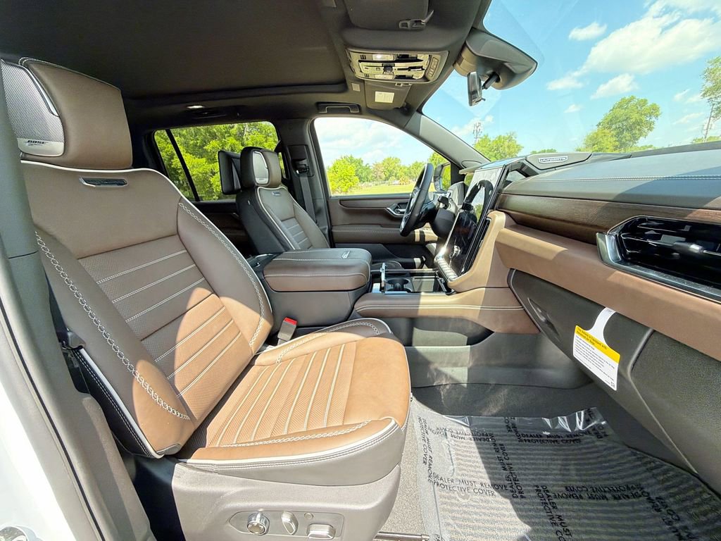 New 2026 GMC Yukon XL Denali Ultimate image 15