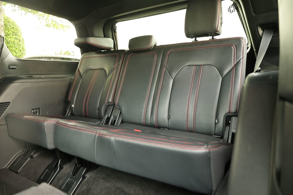 Used 2022 Ford Expedition Limited AWD/4WD image 30