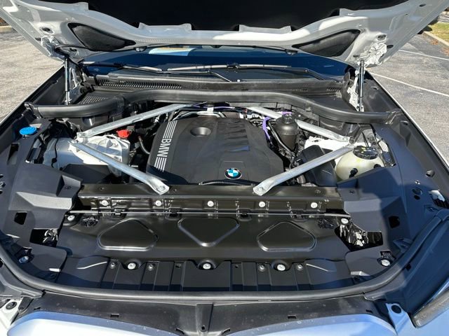 Certified 2024 BMW X5 xDrive40i w/ Premium Package image 12