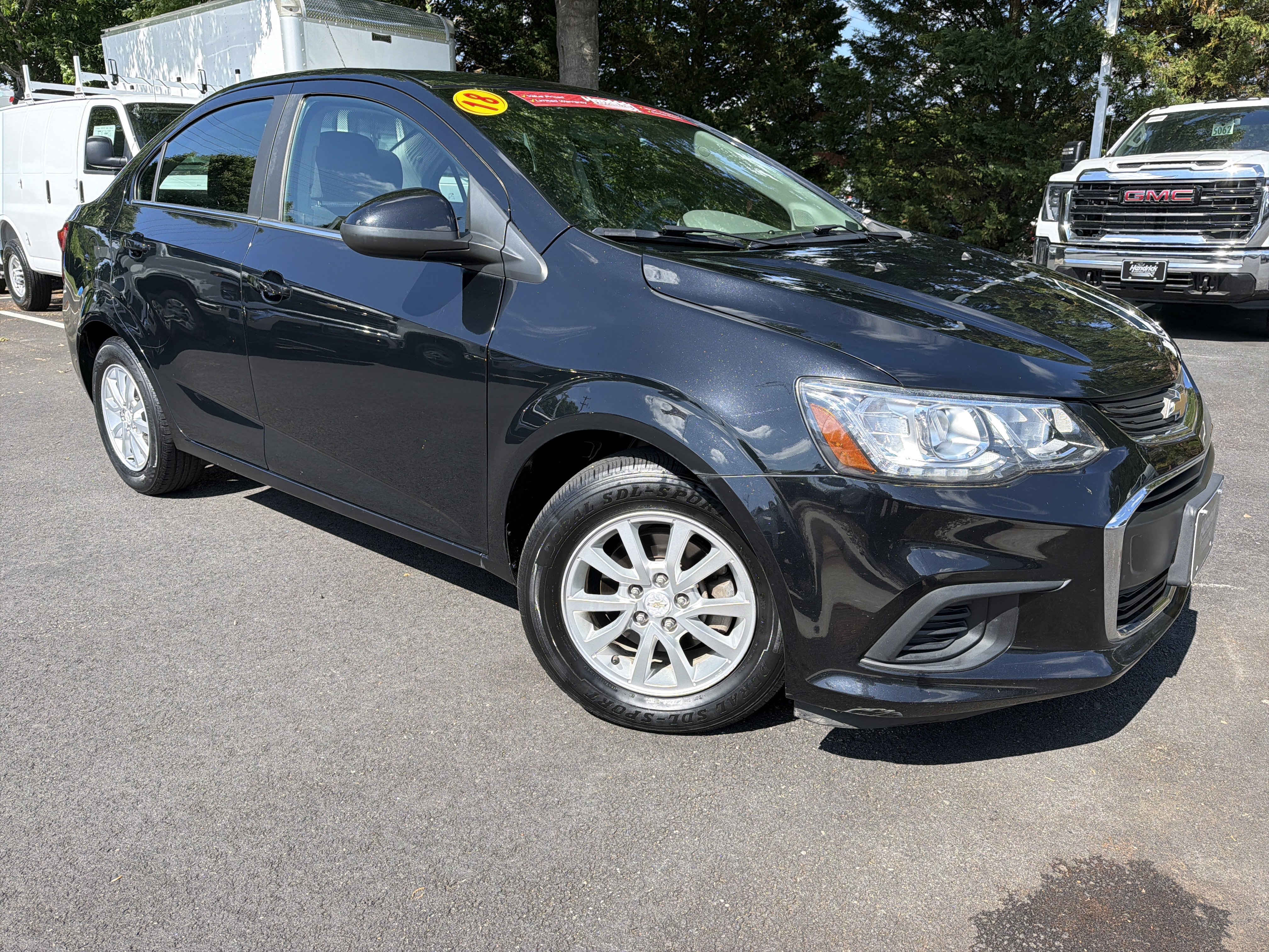 Used 2018 Chevrolet Sonic LT FWD image 2