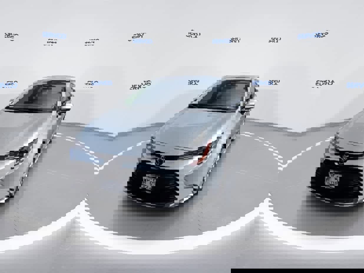 Used 2023 Toyota Corolla LE image 3