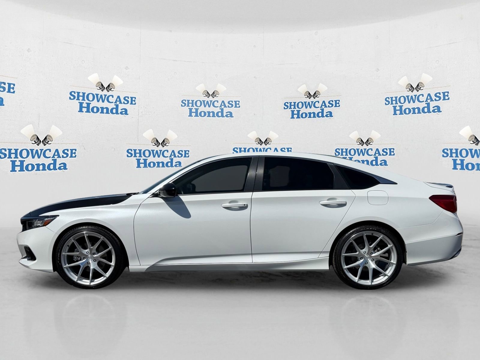 Used 2022 Honda Accord Sport image 4