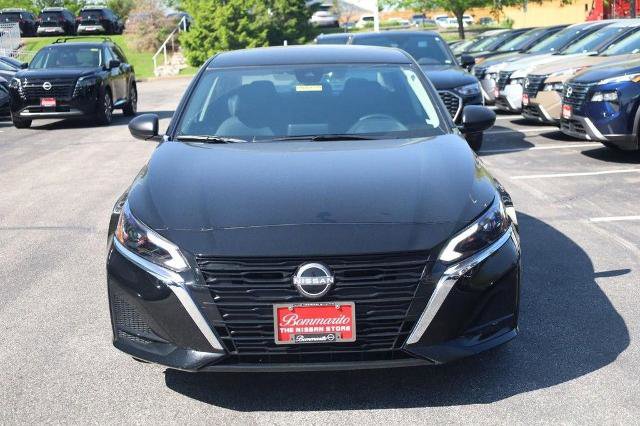 Certified 2025 Nissan Altima 2.5 SV FWD image 4