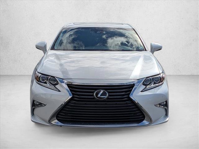 Used 2016 Lexus ES 350 w/ Luxury Package w/Wood Trim image 3