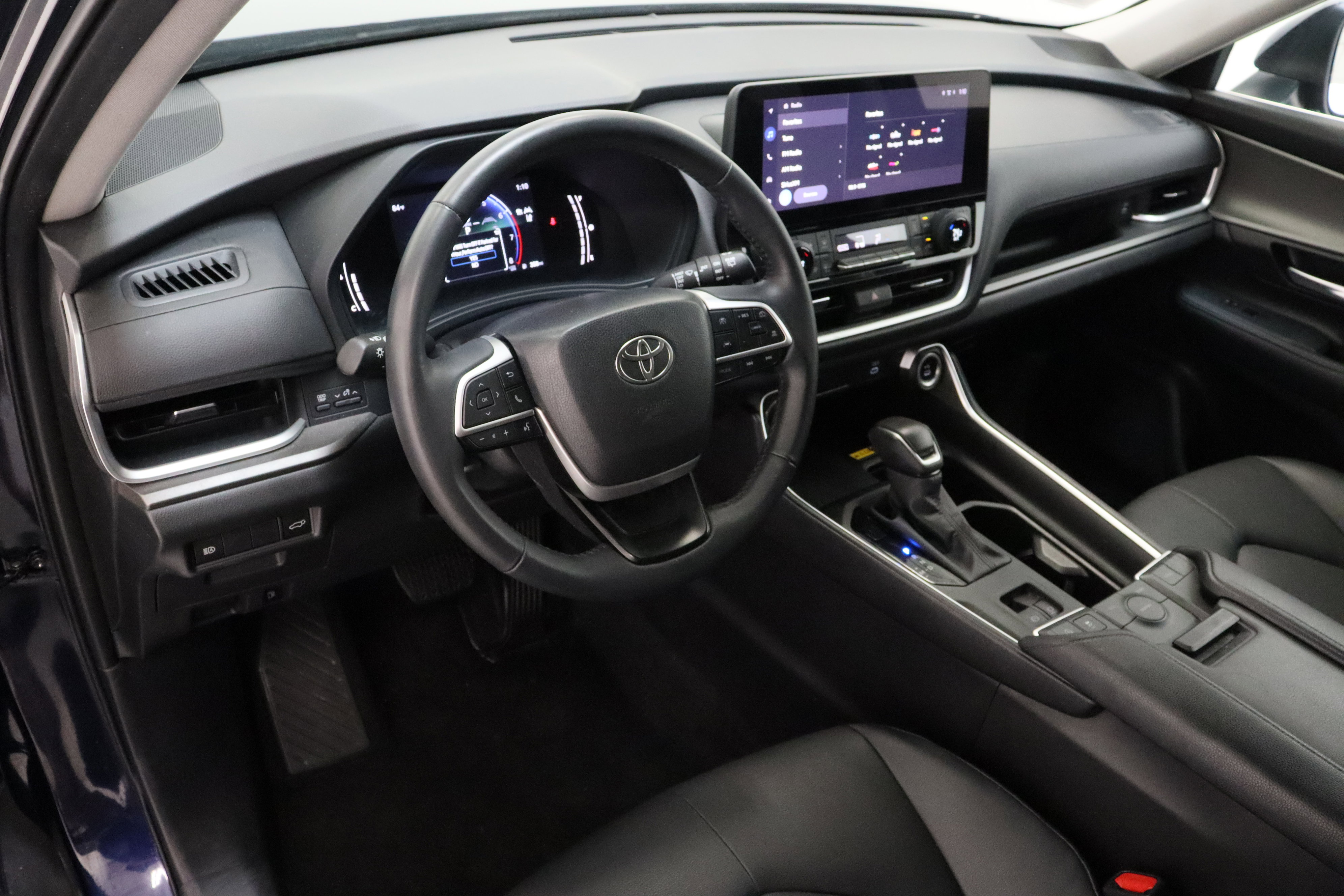 Certified 2025 Toyota Grand Highlander FWD image 13