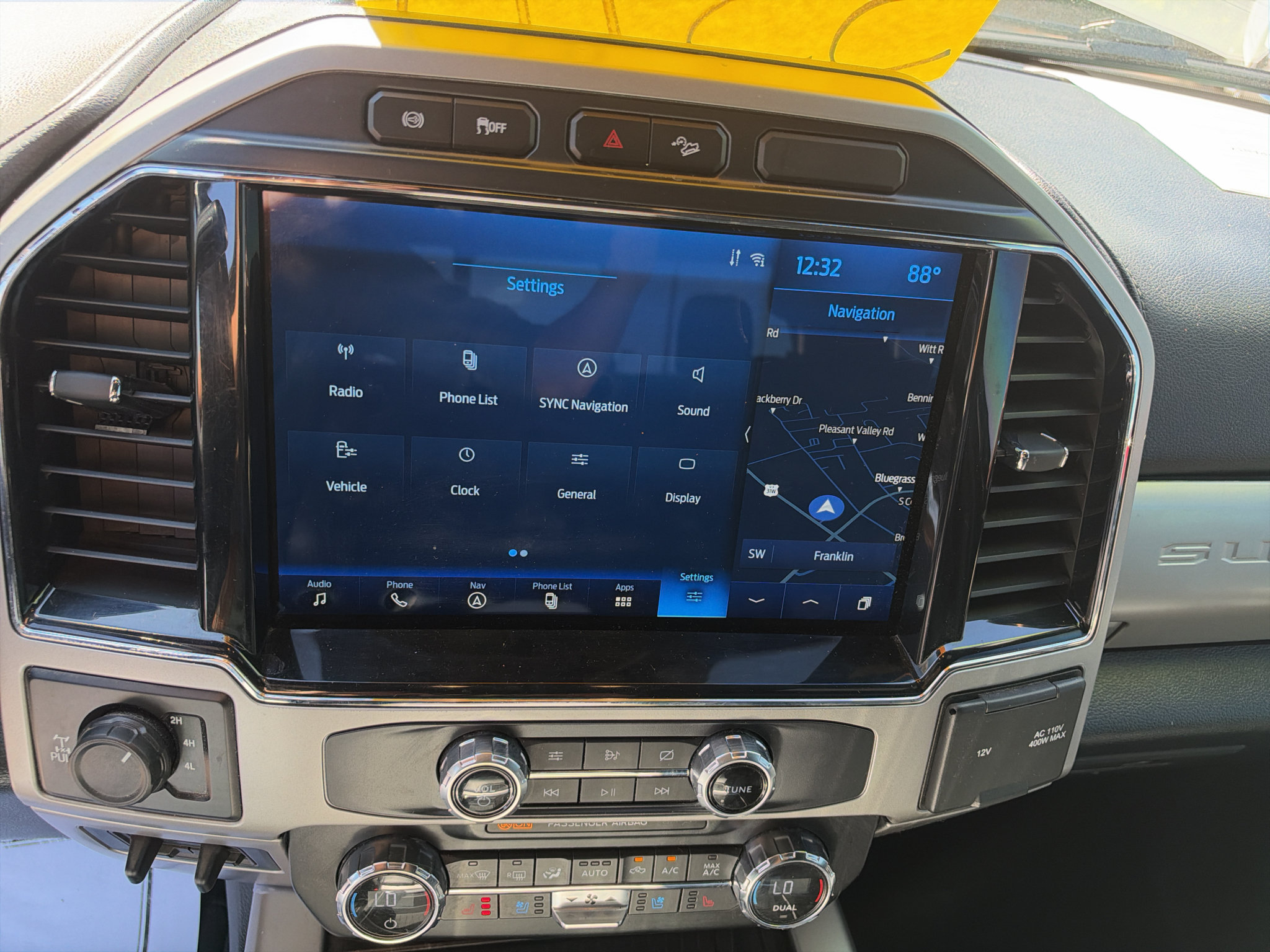 Used 2022 Ford F250 Lariat w/ Lariat Ultimate Package AWD/4WD image 13