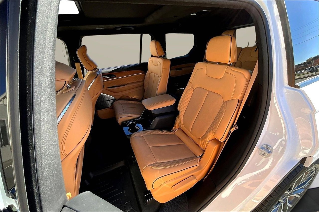 Certified 2023 Jeep Grand Cherokee L Summit image 22