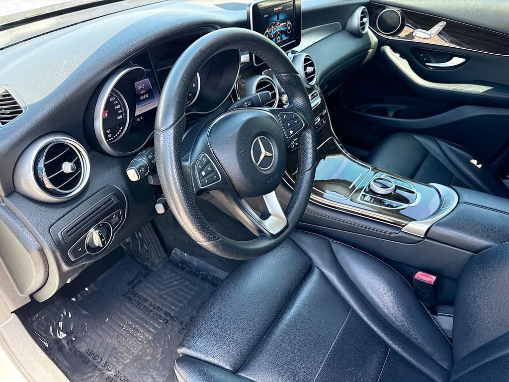 Used 2017 Mercedes-Benz GLC 300 image 24