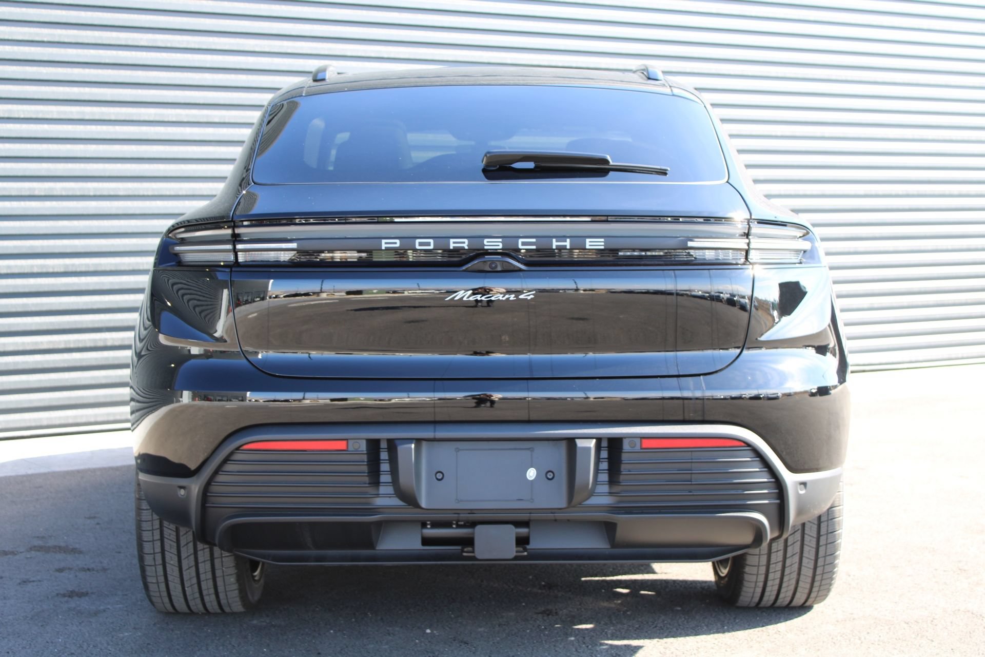 New 2026 Porsche Macan 4 Electric AWD/4WD image 10