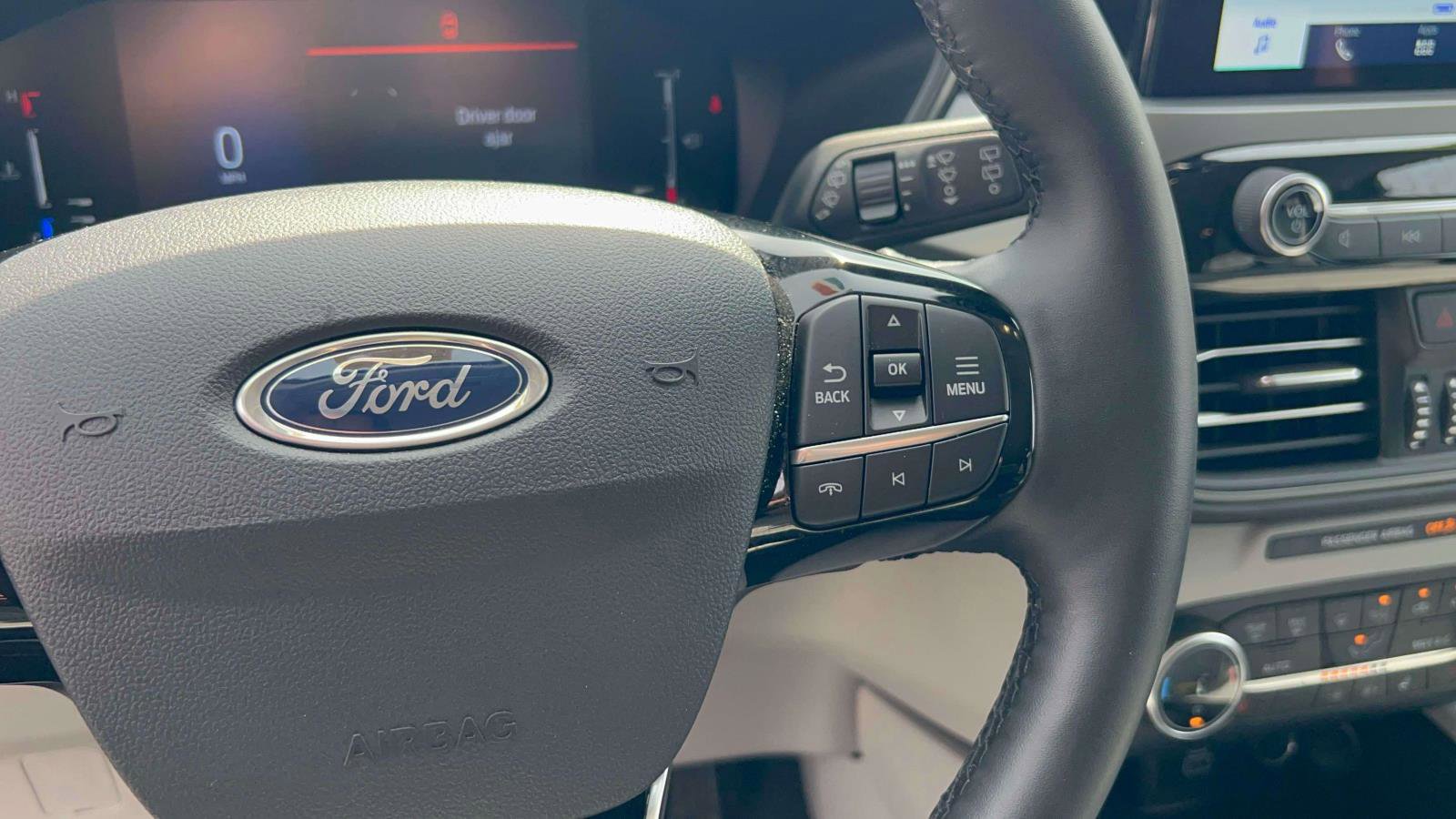 Used 2024 Ford Escape Active AWD/4WD image 21