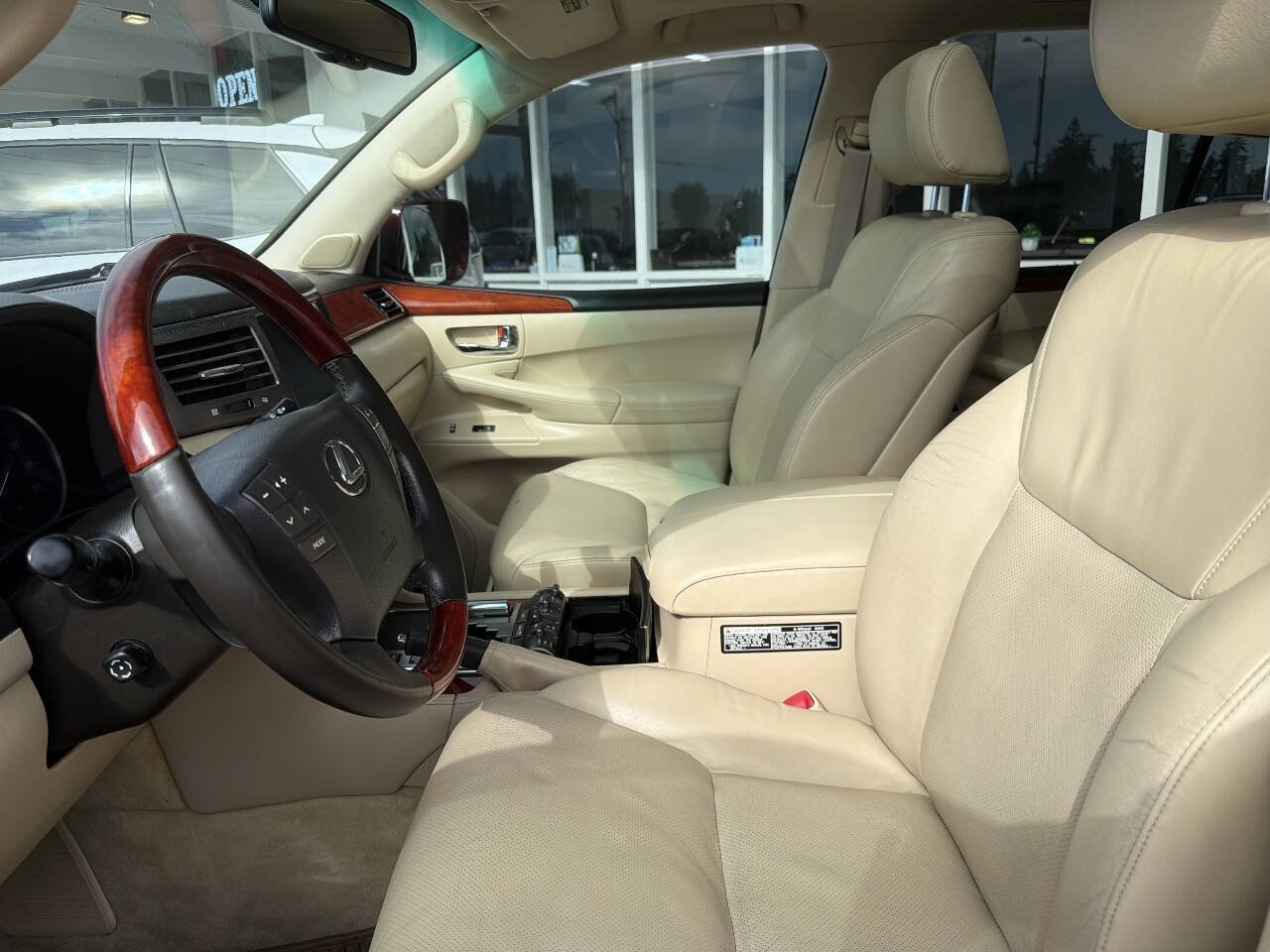 Used 2010 Lexus LX 570 4WD image 29