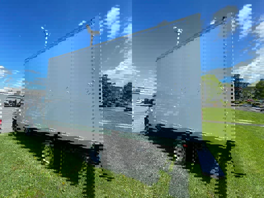 New 2024 Ford E-450 and Econoline 450 Super Duty w/ Power Windows & Locks Group image 4