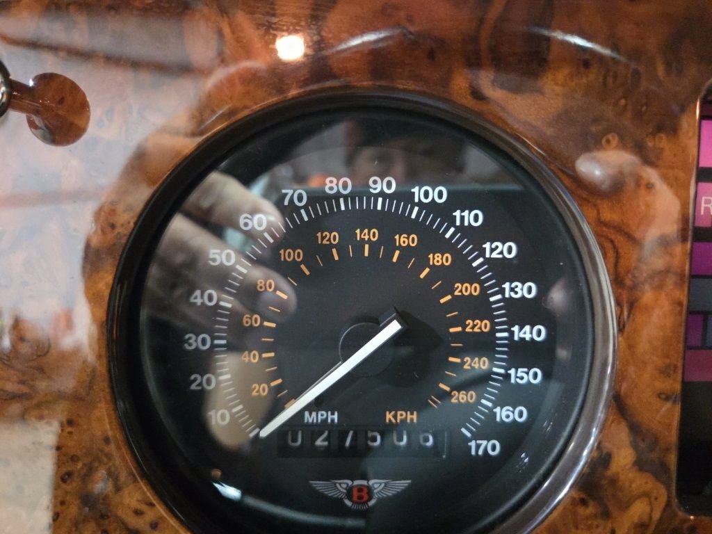 Used 1994 Bentley Brooklands RWD image 16