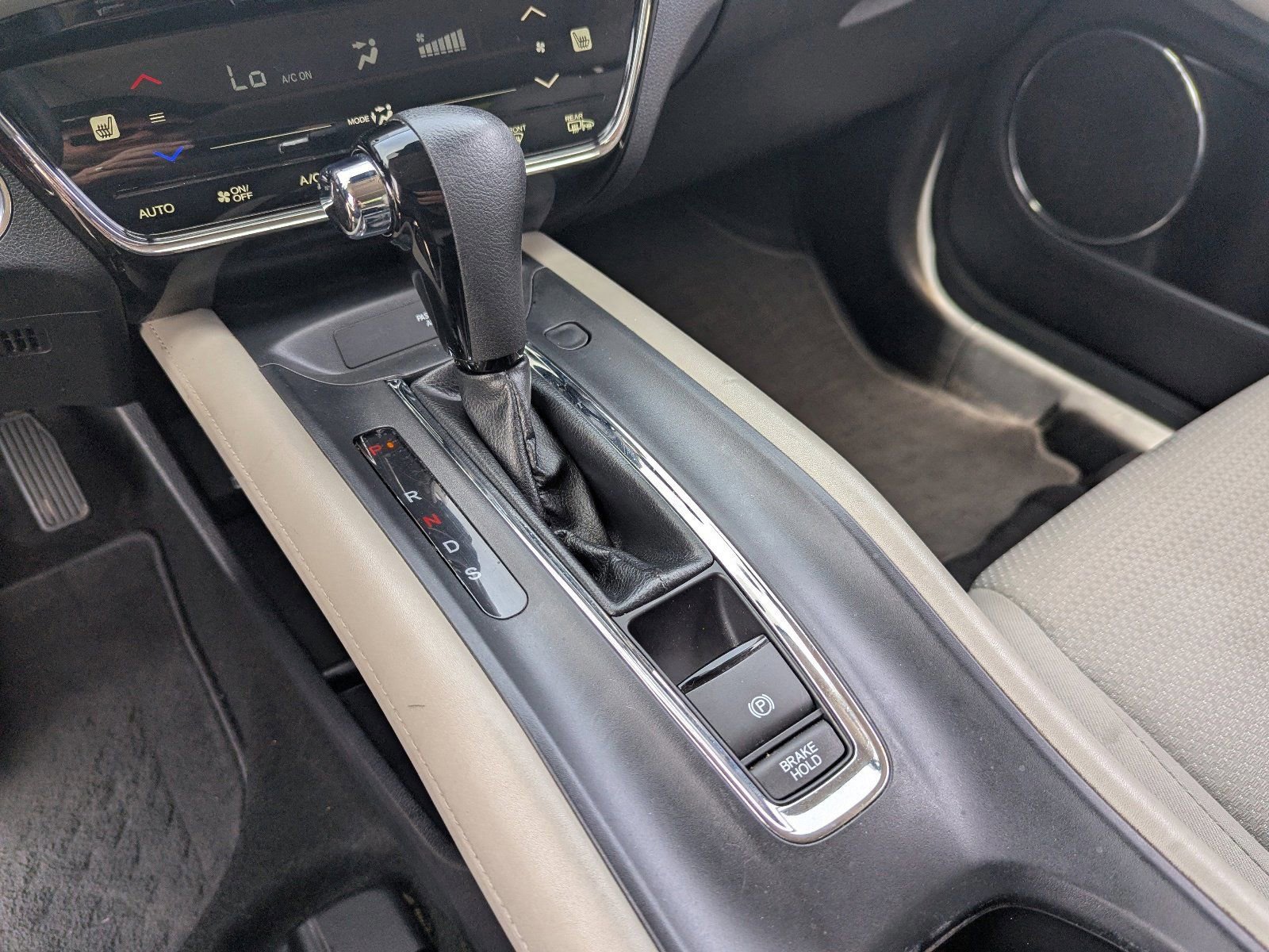 Used 2021 Honda HR-V EX image 27