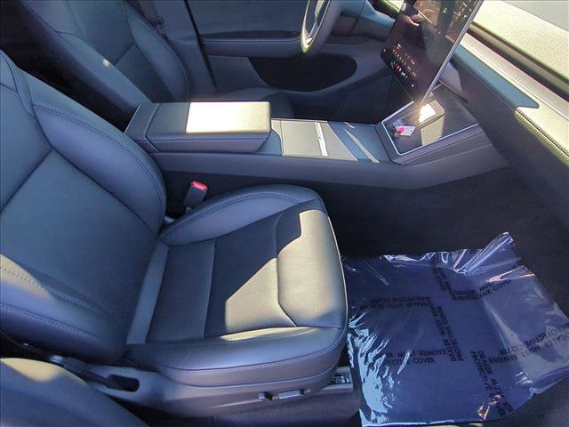 Used 2026 Tesla Model Y AWD image 21