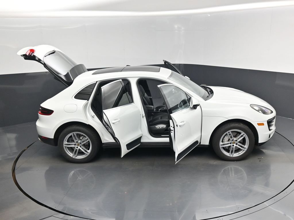Used 2017 Porsche Macan S AWD/4WD image 18