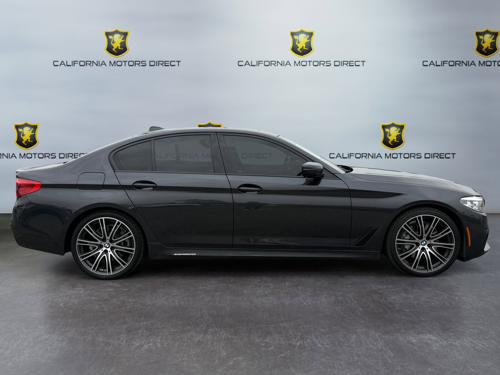 Used 2019 BMW 540i w/ M Sport Package image 6