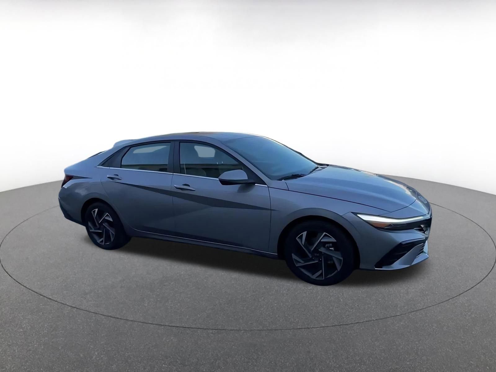 Used 2025 Hyundai Elantra Limited video 2