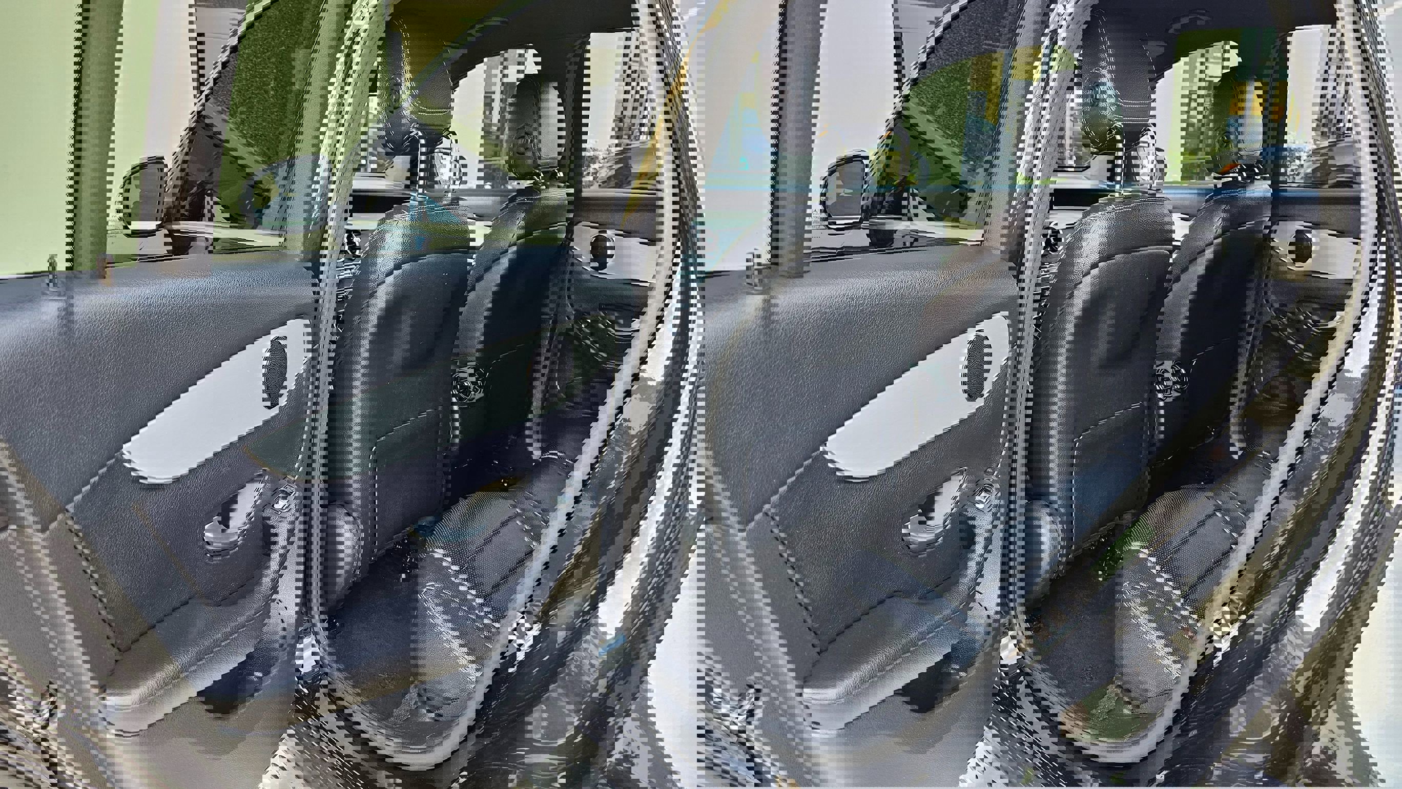 Used 2019 Mercedes-Benz GLC 300 image 18