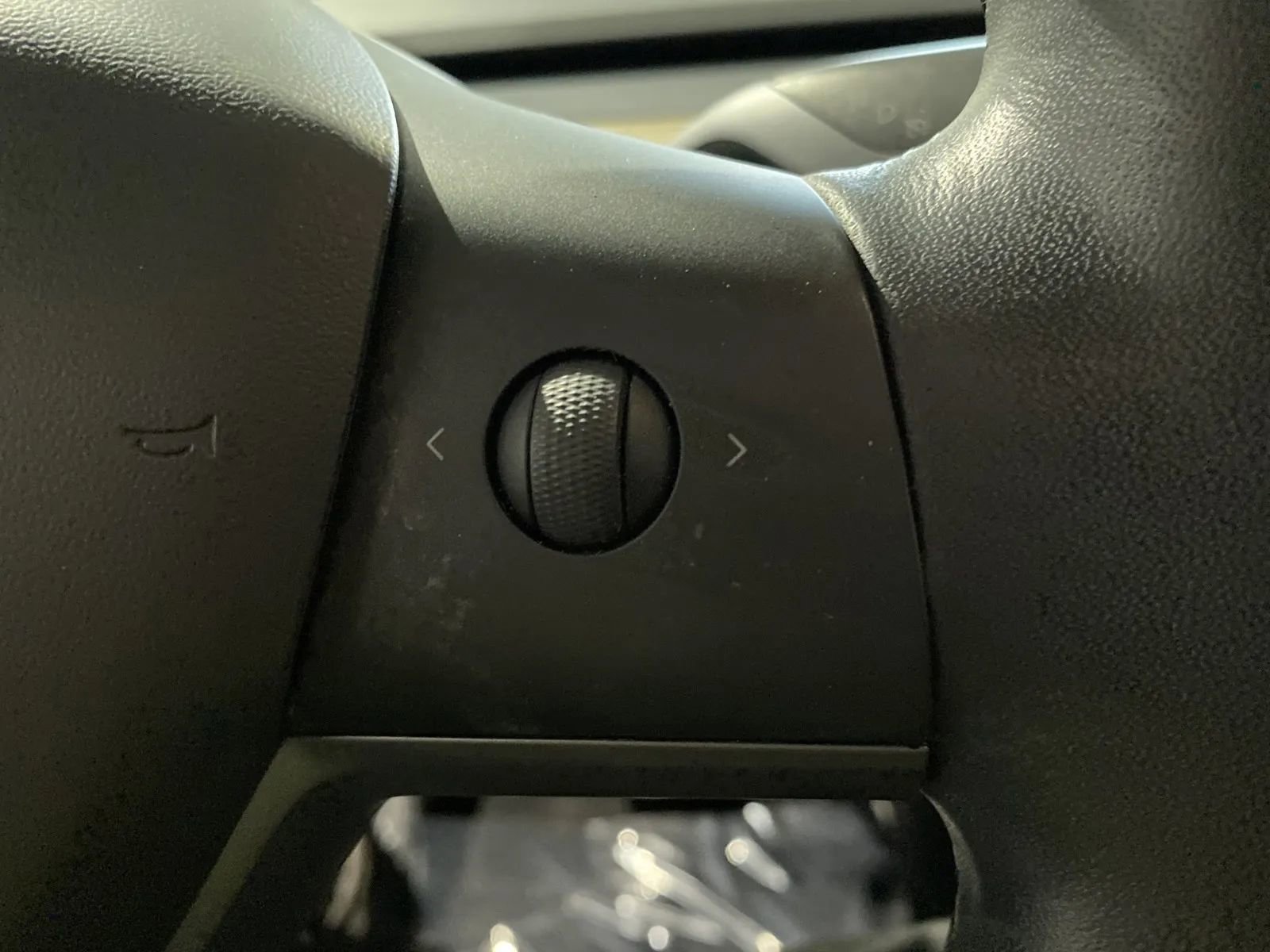 Used 2019 Tesla Model 3 Standard Range Plus image 17